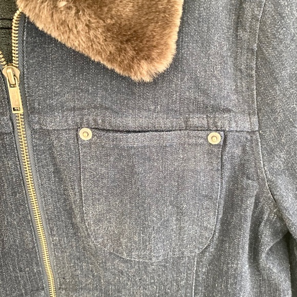 new Saks 5th Ave ༄ Vegan Fur Trim Zip Front Jacket ༄ Dark Indigo Denim ༄ Size 10 - Picture 8 of 10